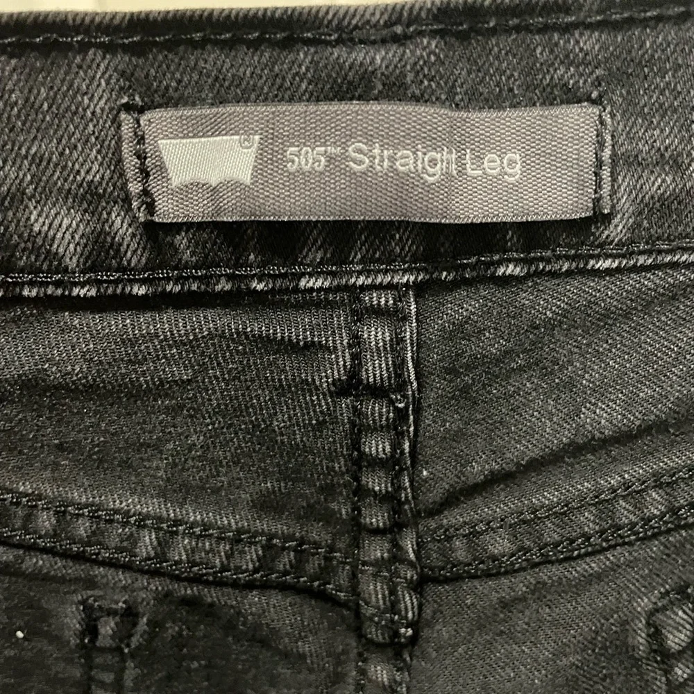 Women’s Faded Black Levi’s 505 Straight Leg Black Label size 14 Short